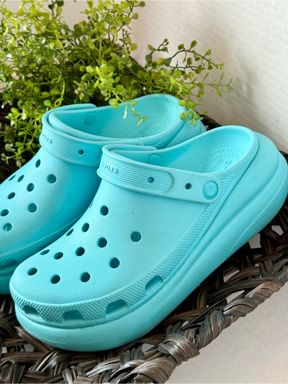 Crocs Classic Crush Platform Clogs, Neptune/ Aqua Blue